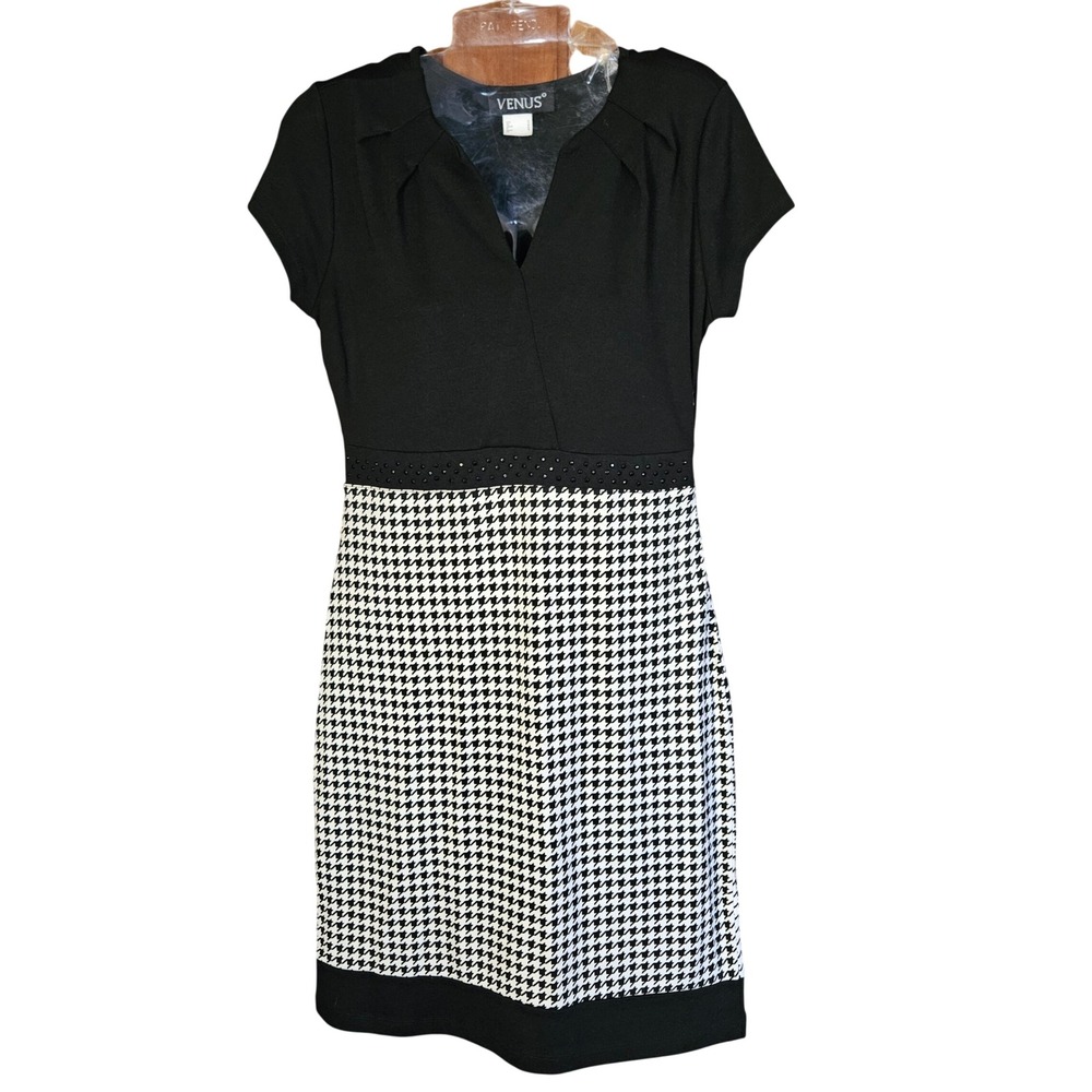 Venus Sheath Dress Women 6 Black White Houndstooth Rhinestone VNeck Short Sleeve